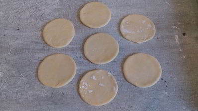 пельмени в горшочках