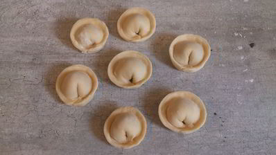 пельмени в горшочках