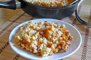 Плов на сковороде со свининой