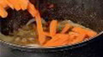 плов с морковью и сухофруктами