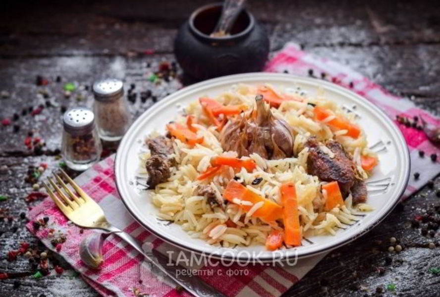 Плов с тушенкой в мультиварке