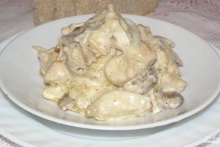 Фрикасе из курицы с шампиньонами