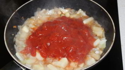 фрикасе из курицы в томате