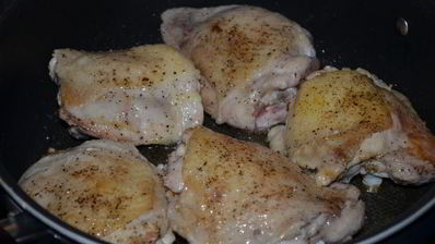 куриное фрикасе на винном уксусе