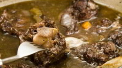 рагу из говяжьих хвостов