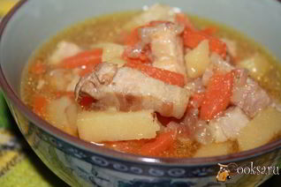 Рагу из картофеля со свиной грудинкой в мультиварке
