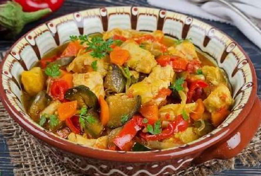 Рагу из курицы с овощами