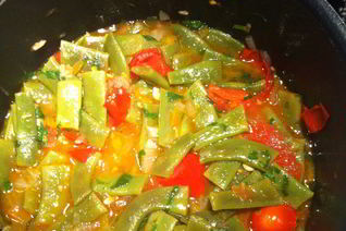 Рагу из свежей зеленой фасоли