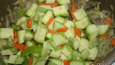 рагу с говядиной, овощами и фасолью в мультиварке