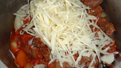 рагу с капустой картошкой и мясом