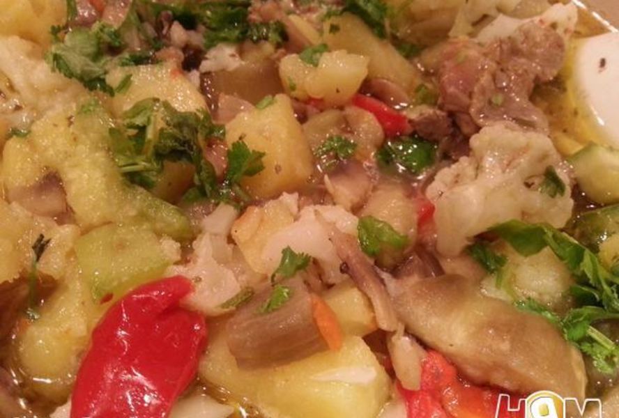 Рагу с курицей и овощами