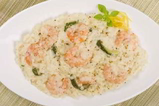 Ароматное ризотто с базиликом и креветками