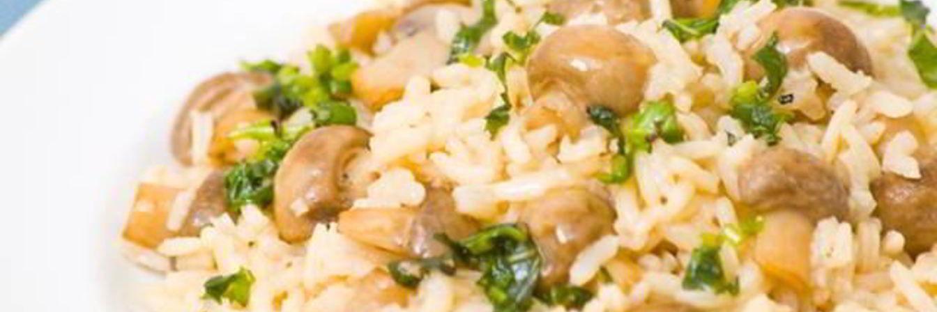 Ризотто с грибами, брокколи и миндалем