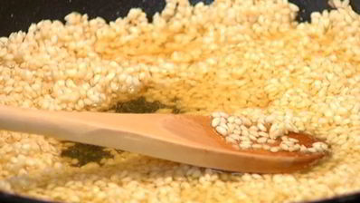 ризотто со спаржей и пармской ветчиной