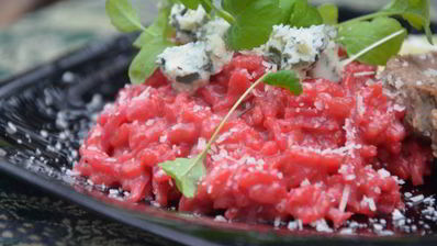 ризотто со свеклой и стейками