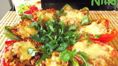 сладкие перцы, фаршированные ризотто