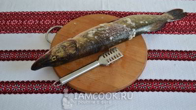 фаршированная щука с салом в духовке