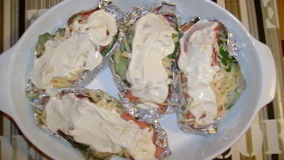 форель с овощами, запеченная в фольге