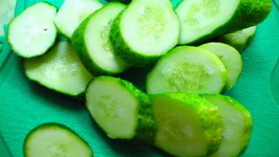 камбала с жареными огурцами по-французски