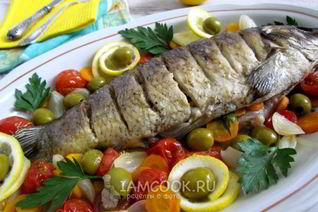 Карп, запеченный в фольге