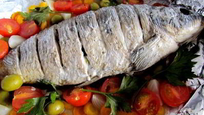 карп, запеченный в фольге