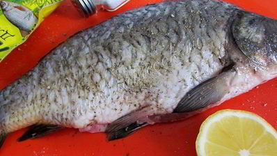 карп, запеченный в фольге