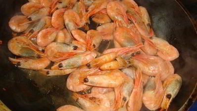 креветки с чесноком