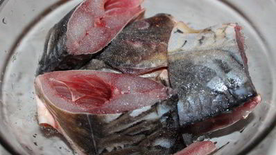 рождественский карп в пиве