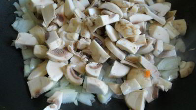 рыба с гречневой крупой в горшочке