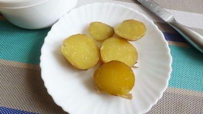 сельдь на гриле с подпеченными овощами