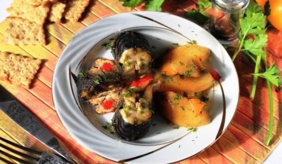 Рецепт скумбрии в духовке с картошкой