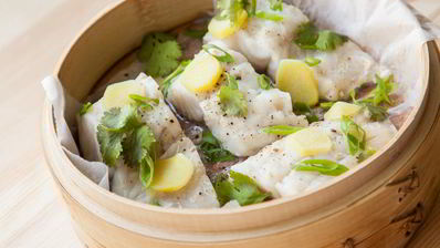 треска с имбирем на пару