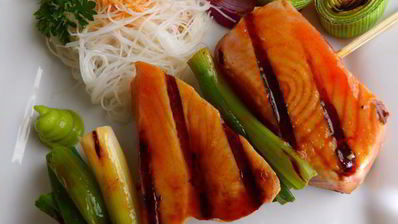 тунец кусияки под соусом тарэ