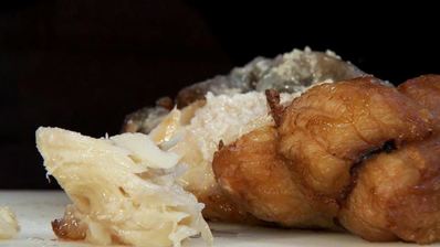 зубатка с овощным соусом и желтым рисом