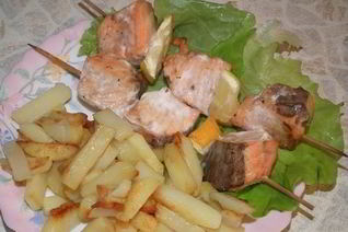 Домашний шашлык из семги с лимоном