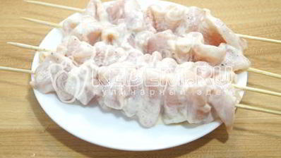 куриные шашлычки на шпажках в духовке