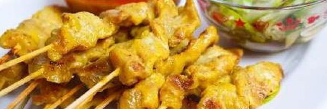 Куриные шашлычки с арахисовым соусом