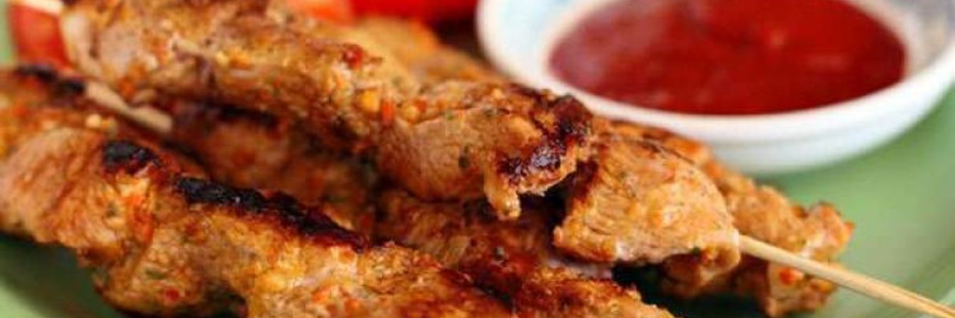 Шашлык из индейки на шпажках