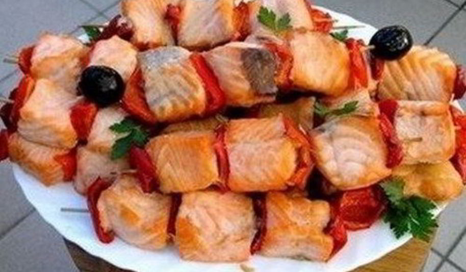 Рецепт шашлыка из лосося с перцем чили