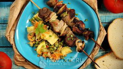 шашлык из свинины с овощами в духовке