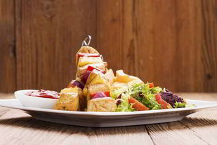 Шашлык с овощами и карпачо из говядины