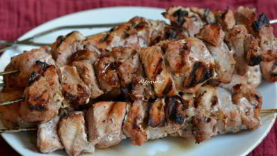 свиной шашлык на красном вине