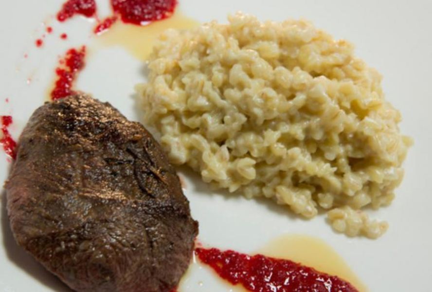 Говяжий стейк с булгуром