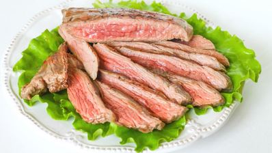 стейк из говядины на гриле