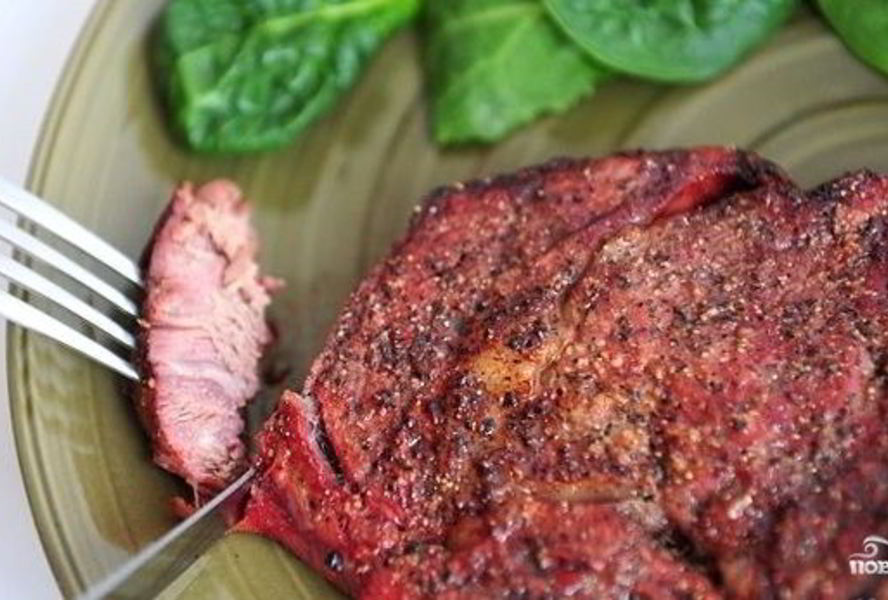 Стейк рибай на гриле