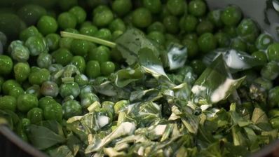 стейк рибай с остро-сладким соусом