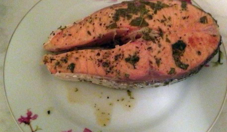 Рецепт стейка семги с базиликом