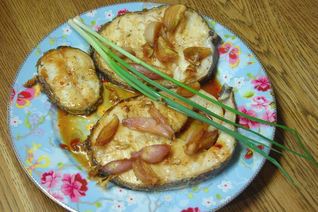 Стейки из белой рыбы в соусе терияки