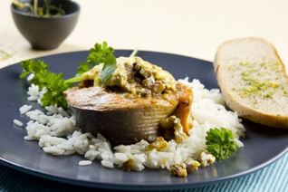 Стейки из горбуши с начинкой из грибов