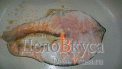 жареный стейк из семги без масла